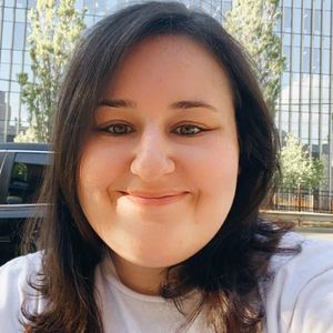 Meet your Posher, Laura